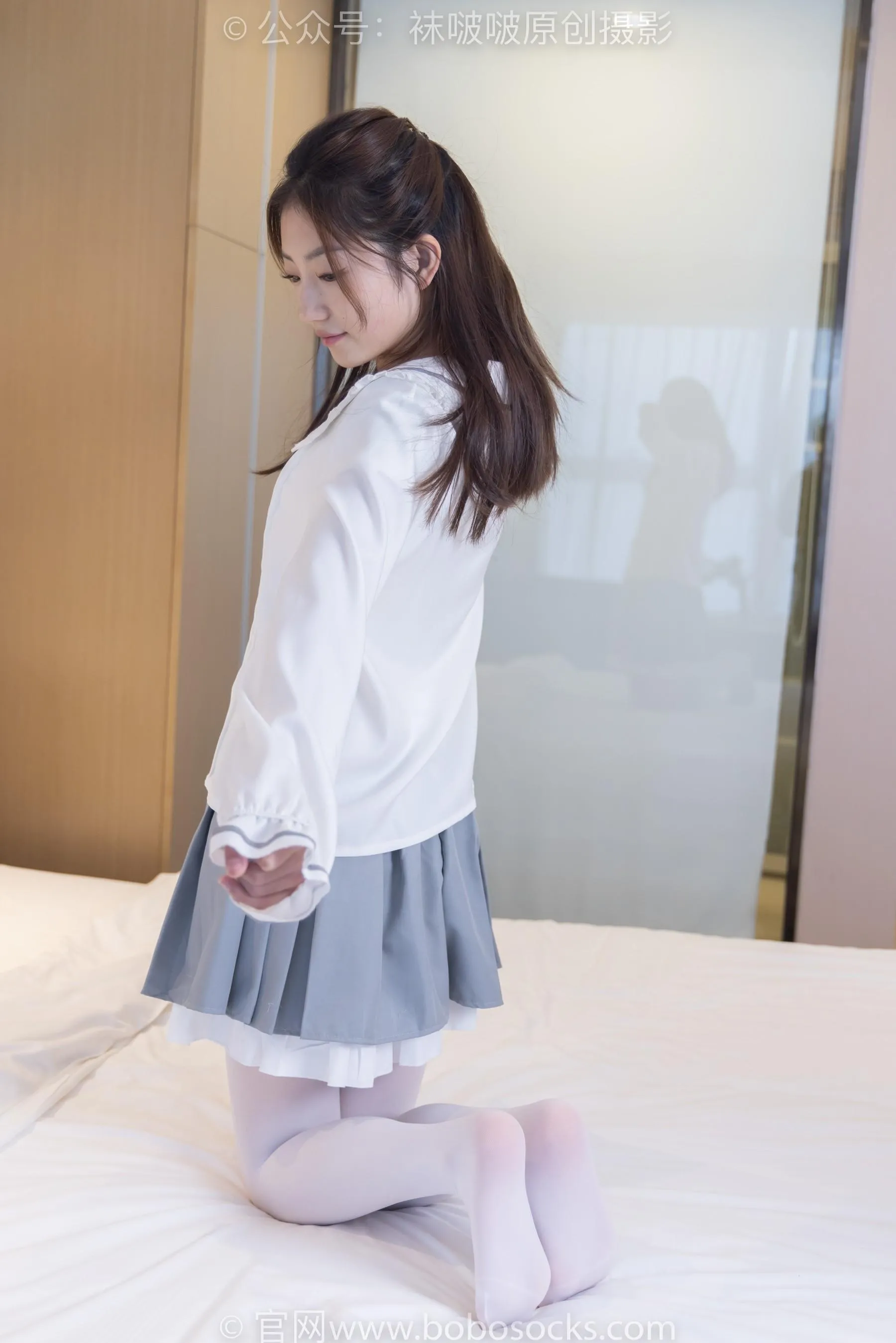 [BoBoSocks袜啵啵]NO.211 小沫-高跟鞋、厚白丝[23] [53P]插图8